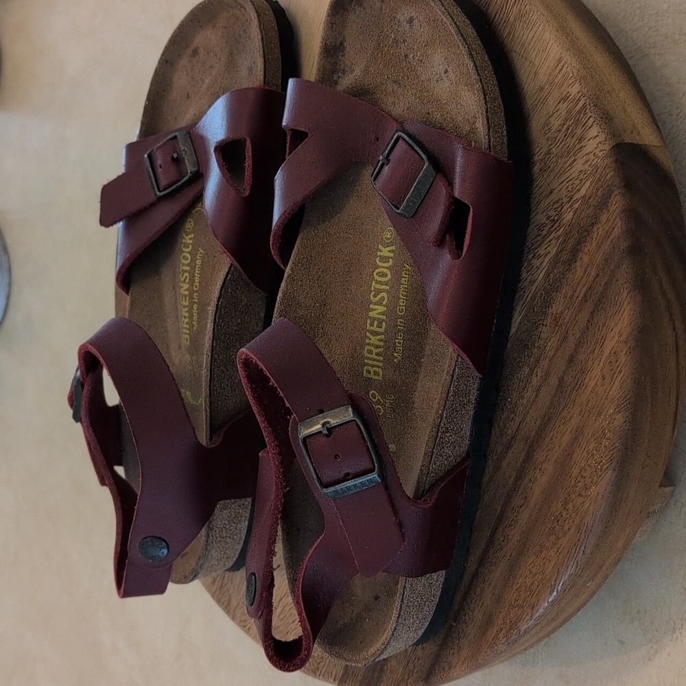 Yara Birkenstock Sandals - Picture 2 of 5